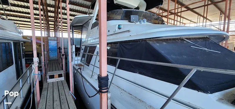 Slide: The Image of Carver Yachts 4207 1988 - 15195327