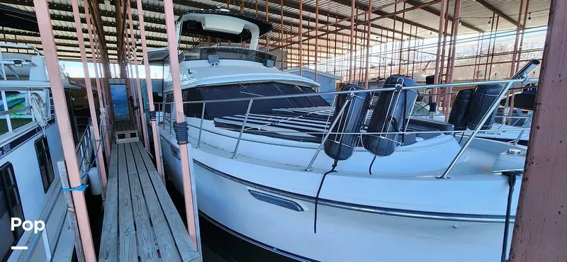 Slide: The Image of Carver Yachts 4207 1988 - 15195324