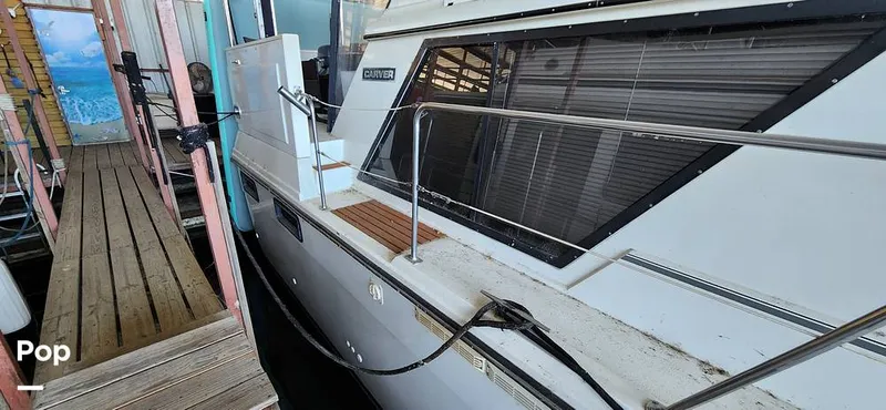 Slide: The Image of Carver Yachts 4207 1988 - 15195328