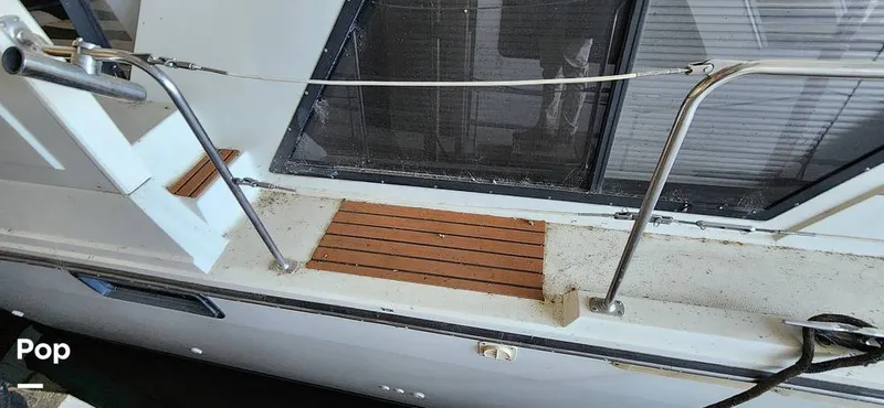 Slide: The Image of Carver Yachts 4207 1988 - 15195334