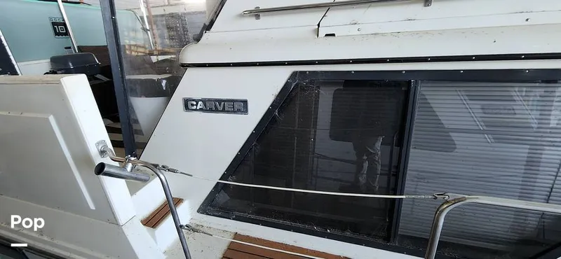 Slide: The Image of Carver Yachts 4207 1988 - 15195335