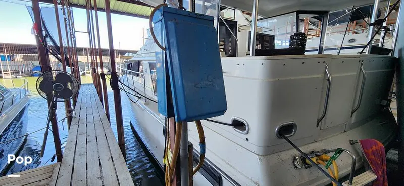 Slide: The Image of Carver Yachts 4207 1988 - 15195343