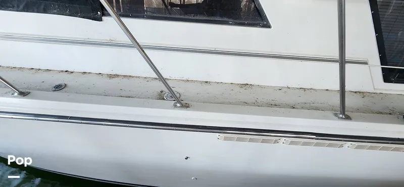 Slide: The Image of Carver Yachts 4207 1988 - 15195344