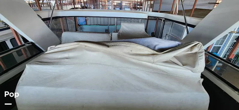 Slide: The Image of Carver Yachts 4207 1988 - 15195382