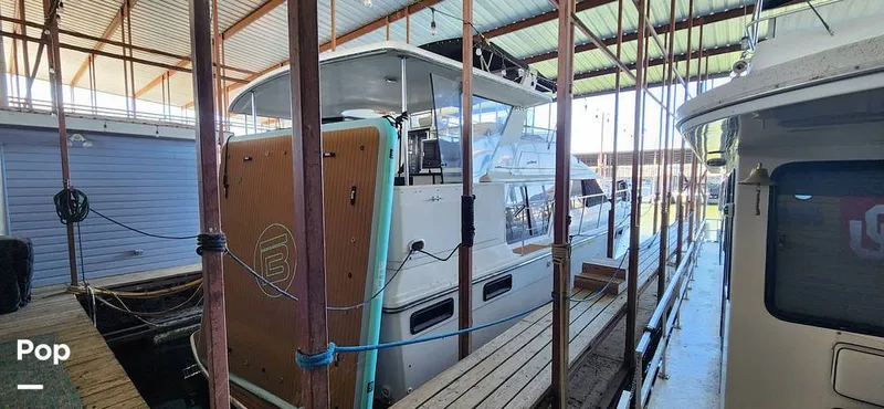 Slide: The Image of Carver Yachts 4207 1988 - 15195338