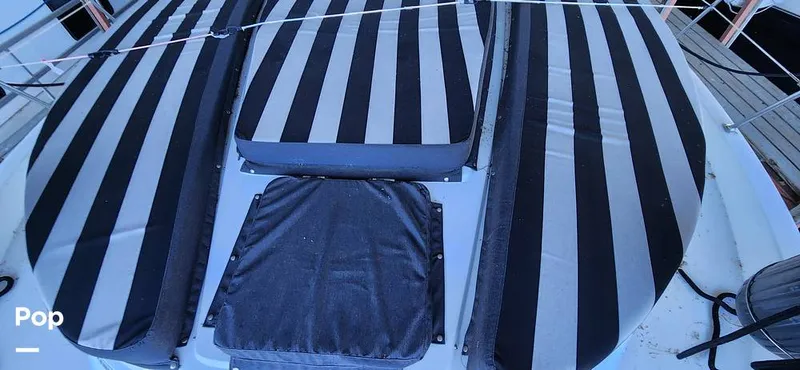 Slide: The Image of Carver Yachts 4207 1988 - 15195389