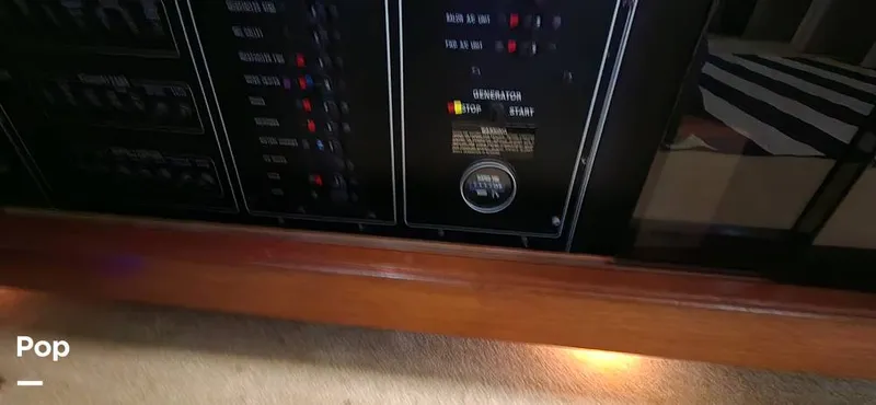 Slide: The Image of Carver Yachts 4207 1988 - 15251942