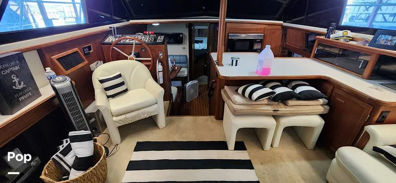 Slide: The Image of Carver Yachts 4207 1988 - 15251945