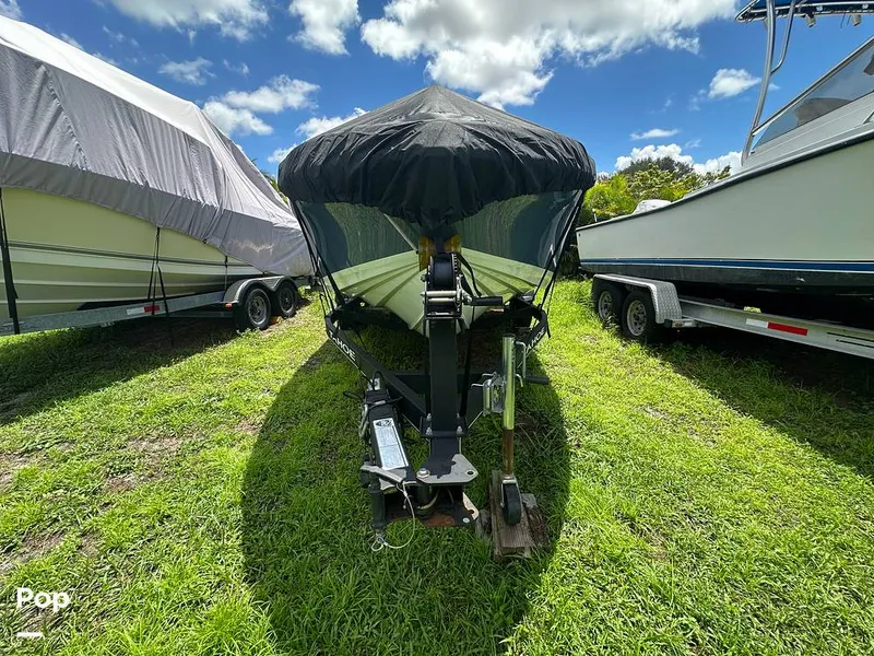 Slide: The Image of Tahoe 450ts 2021 - 15814790