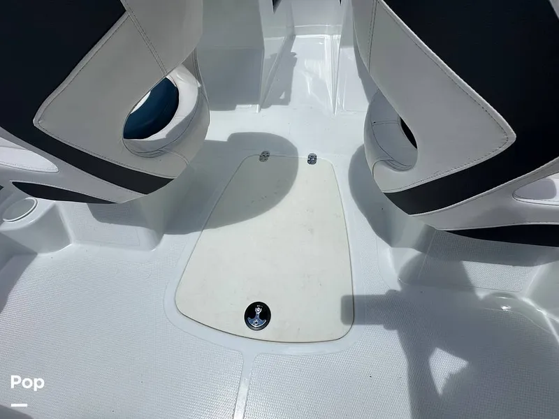 Slide: The Image of Tahoe 450ts 2021 - 15814805