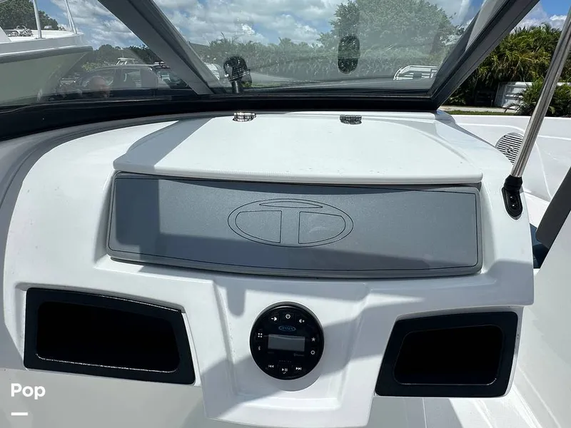 Slide: The Image of Tahoe 450ts 2021 - 15814817