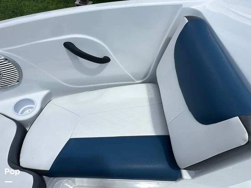 Slide: The Image of Tahoe 450ts 2021 - 15814823