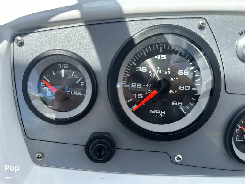 Slide: The Image of Tahoe 450ts 2021 - 15814841