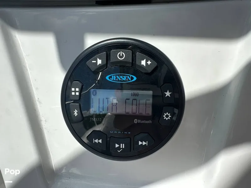 Slide: The Image of Tahoe 450ts 2021 - 15814845