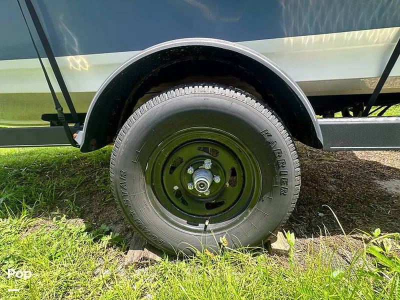 Slide: The Image of Tahoe 450ts 2021 - 15814786