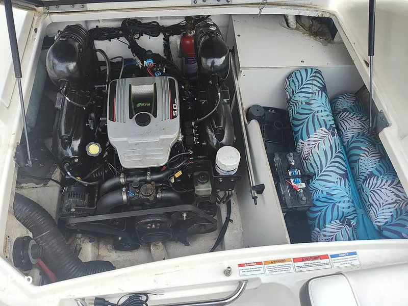 Slide: The Image of Sea Ray 220 Sundeck 2012 - 15245457