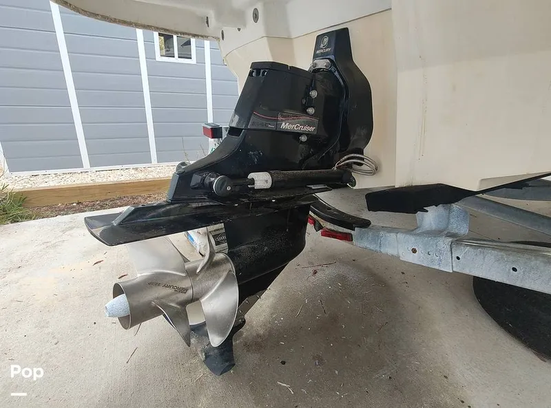 Slide: The Image of Sea Ray 220 Sundeck 2012 - 15245461