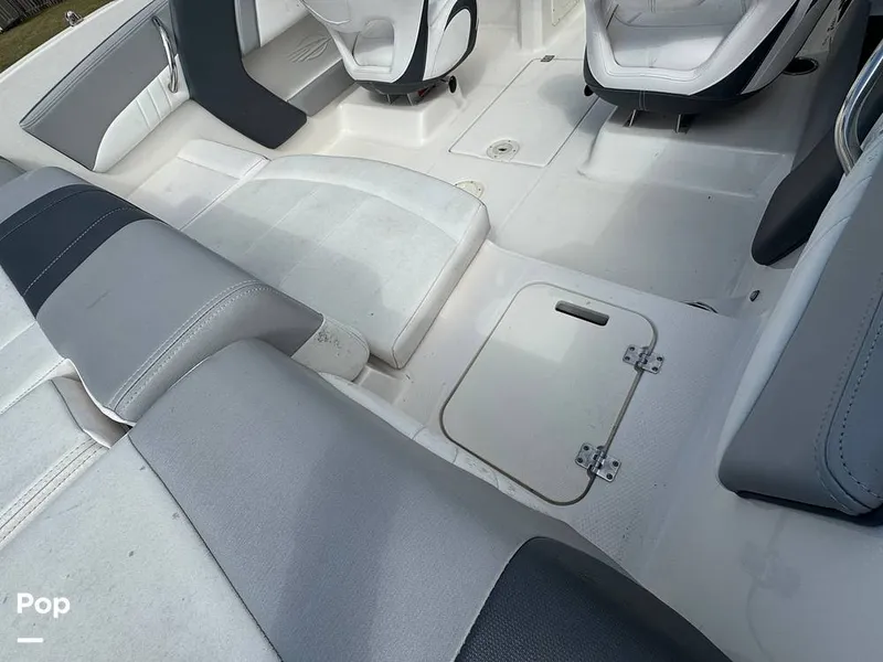 Slide: The Image of Chaparral 21 H2O Sport 2019 - 15210818