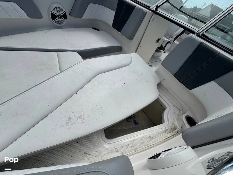 Slide: The Image of Chaparral 21 H2O Sport 2019 - 15210840