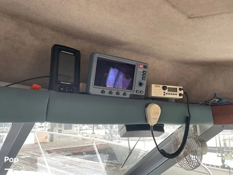 Slide: The Image of Bayliner Ciera 2858 Command Bridge 1989 - 15195113