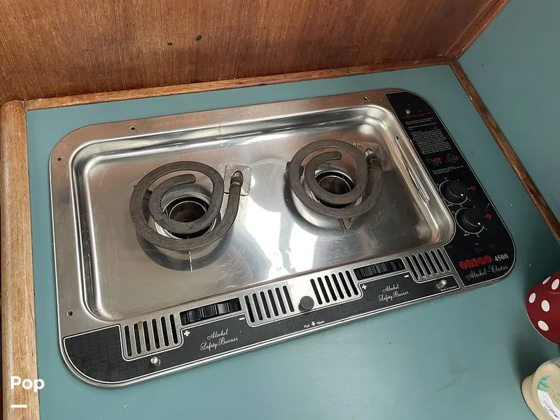 Slide: The Image of Bayliner Ciera 2858 Command Bridge 1989 - 15195130