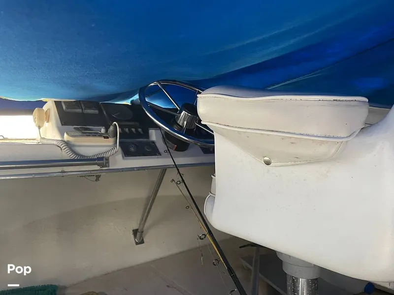 Slide: The Image of Bayliner Ciera 2858 Command Bridge 1989 - 15195173