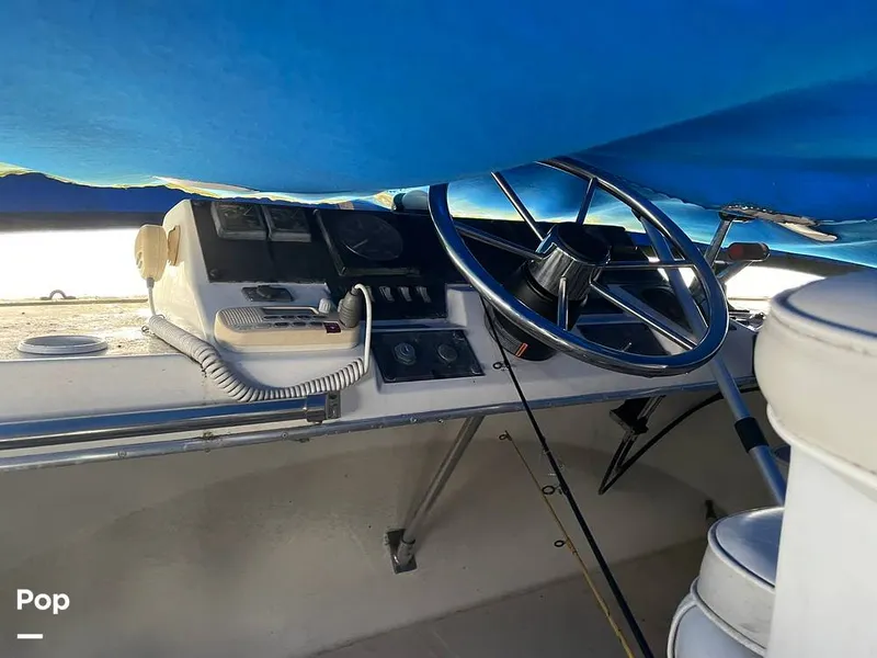 Slide: The Image of Bayliner Ciera 2858 Command Bridge 1989 - 15195174