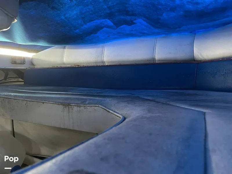 Slide: The Image of Bayliner Ciera 2858 Command Bridge 1989 - 15195175