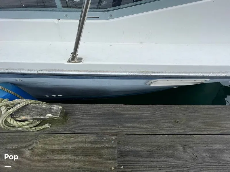 Slide: The Image of Bayliner Ciera 2858 Command Bridge 1989 - 15195182