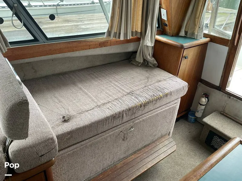 Slide: The Image of Bayliner Ciera 2858 Command Bridge 1989 - 15195099