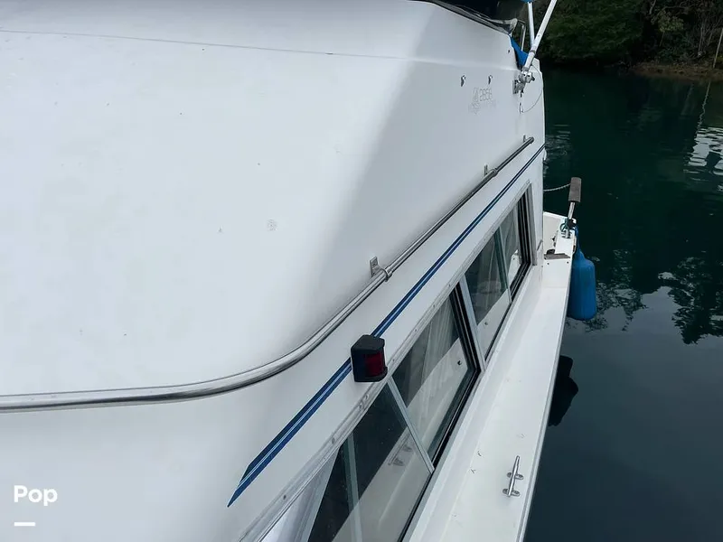 Slide: The Image of Bayliner Ciera 2858 Command Bridge 1989 - 15195192