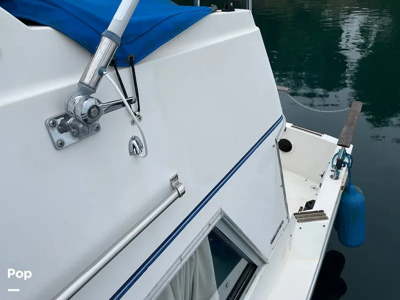 Slide: The Image of Bayliner Ciera 2858 Command Bridge 1989 - 15195195