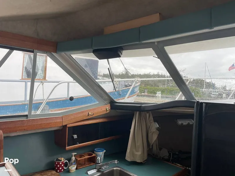 Slide: The Image of Bayliner Ciera 2858 Command Bridge 1989 - 15195203