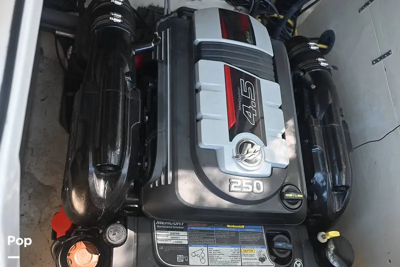 Slide: The Image of Bayliner VR6 2019 - 15231033