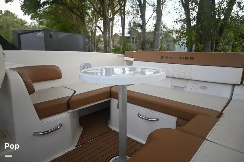 Slide: The Image of Bayliner VR6 2019 - 15231096