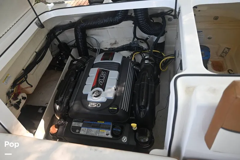 Slide: The Image of Bayliner VR6 2019 - 15231035