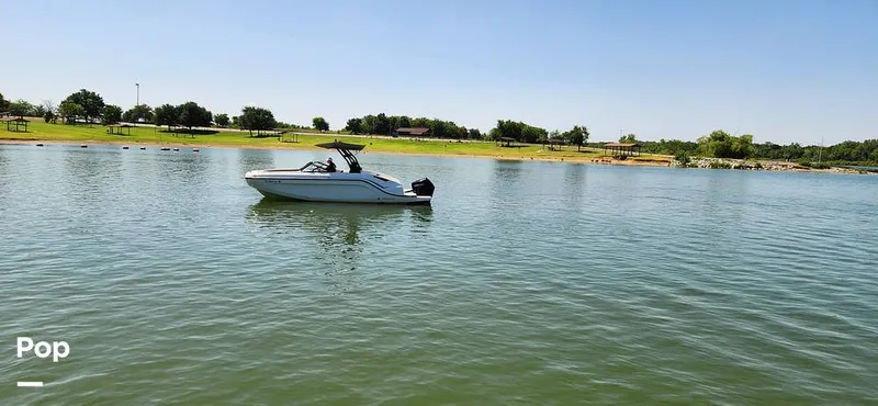 Slide: The Image of Bayliner DX2200 2023 - 15707630