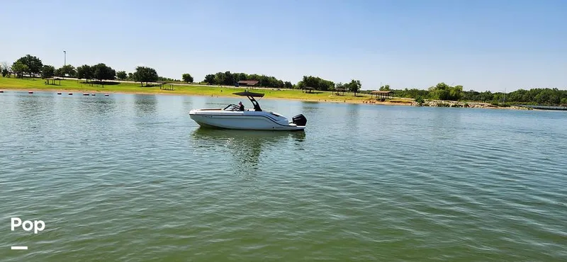 Slide: The Image of Bayliner DX2200 2023 - 15707631