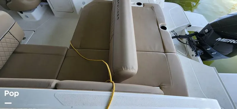 Slide: The Image of Bayliner DX2200 2023 - 15187924