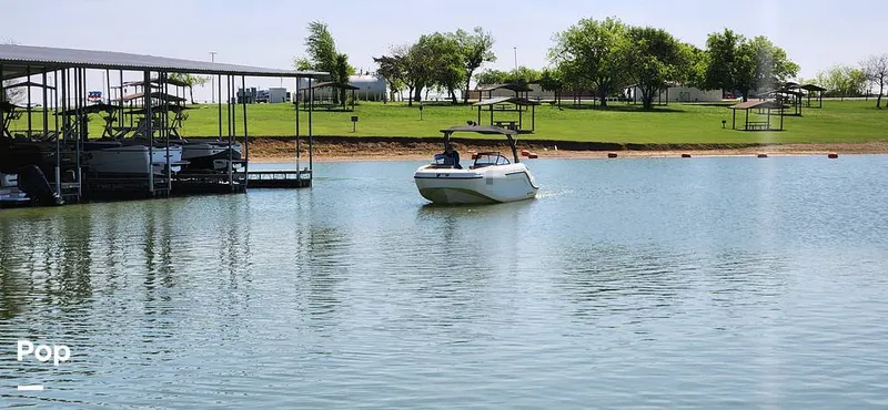 Slide: The Image of Bayliner DX2200 2023 - 15327589
