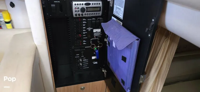 Slide: The Image of Sea Ray 300 Sundancer 2006 - 15223798