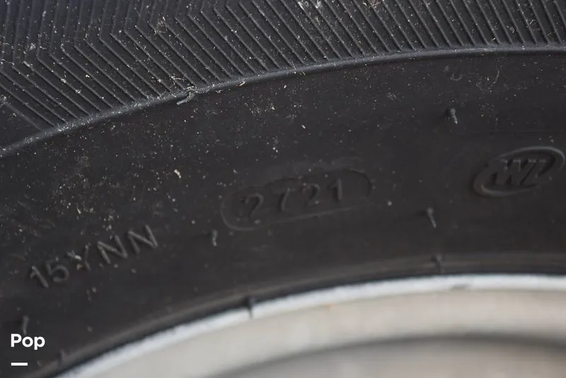 Slide: The Image of Tire Date Code: 2721 - 15199868