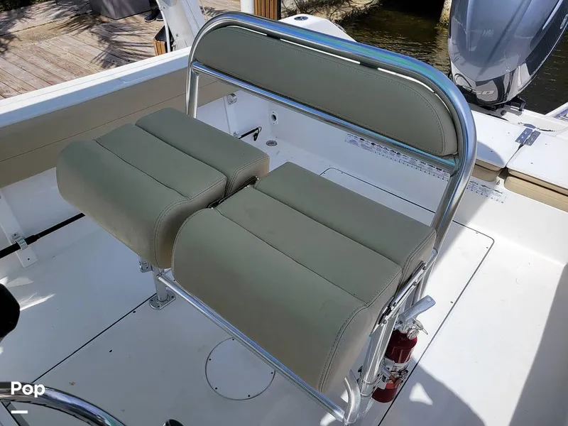 Slide: The Image of Release 240 RX 2020 - 15233068