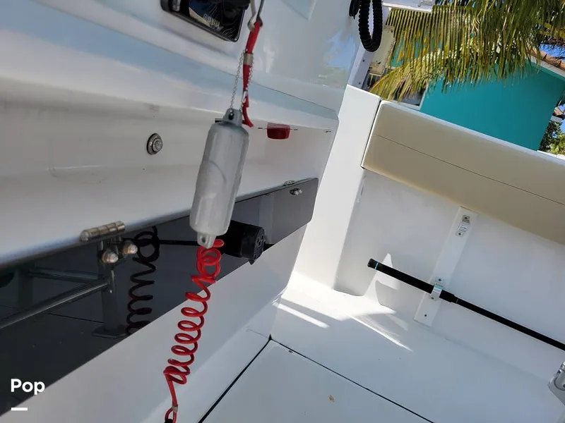 Slide: The Image of Release 240 RX 2020 - 15233076