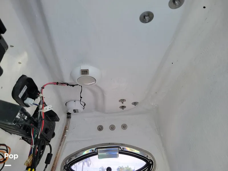 Slide: The Image of Release 240 RX 2020 - 15233152