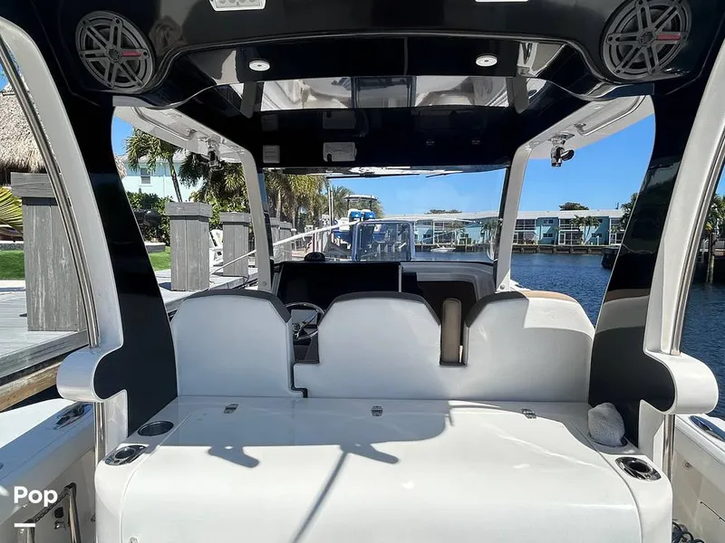 Slide: The Image of Edgewater 368CC 2016 - 15213743