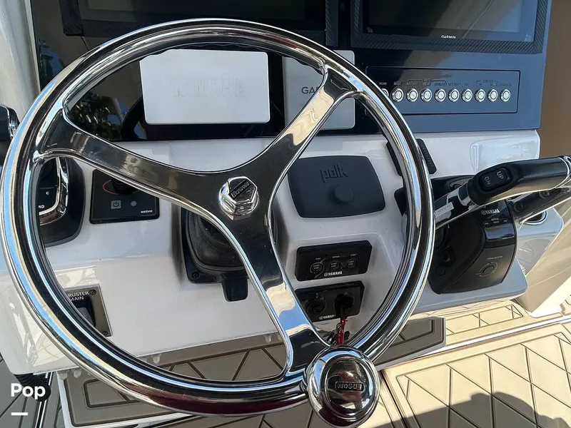 Slide: The Image of Edgewater 368CC 2016 - 15213768