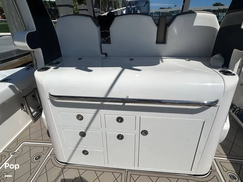 Slide: The Image of Edgewater 368CC 2016 - 15213760