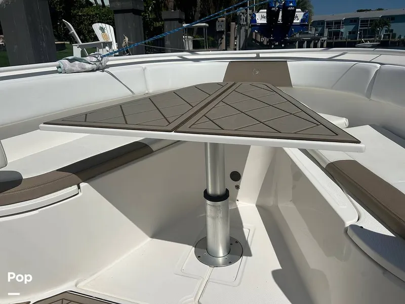 Slide: The Image of Edgewater 368CC 2016 - 15213775