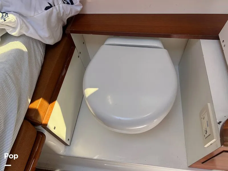 Slide: The Image of Edgewater 368CC 2016 - 15213790